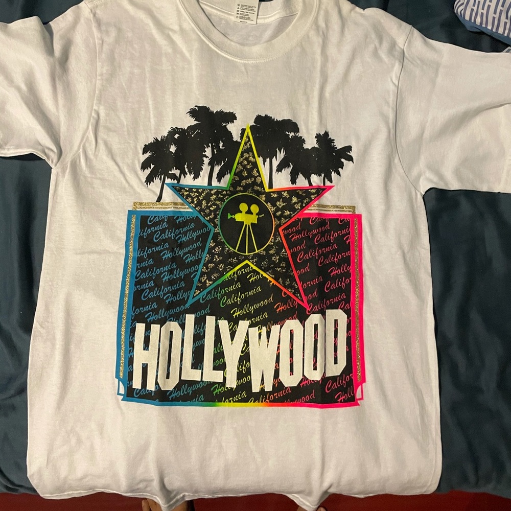 Vintage Medium hollywood shirt.